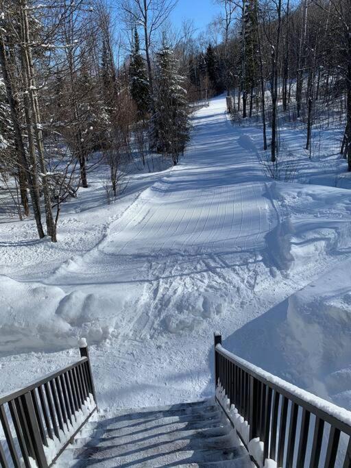 Mont-Blanc Ski Inout Condo W Pool Beach Access Saint-Faustin Buitenkant foto